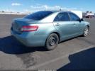 Toyota Camry Le Image 5