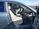 Toyota Camry Le Image 12