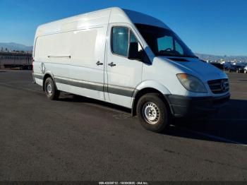  Salvage Mercedes-Benz Sprinter 2500