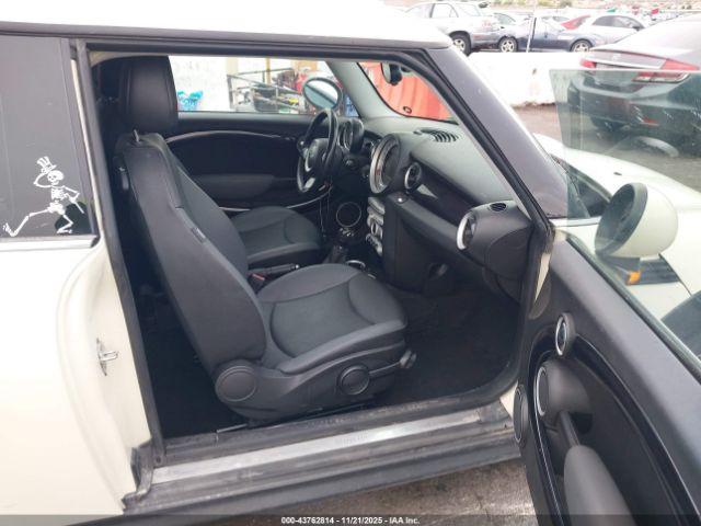 MINI Cooper Clubman Image 11