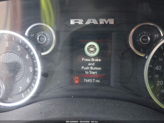 Ram 3500 Tradesman  4x4 8' Box Image 3