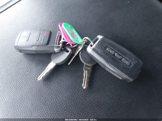 Ram 3500 Tradesman  4x4 8' Box Image 8