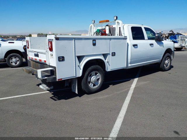 Ram 3500 Tradesman  4x4 8' Box Image 4