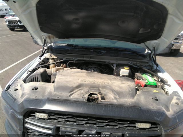 Ram 3500 Tradesman  4x4 8' Box Image 5