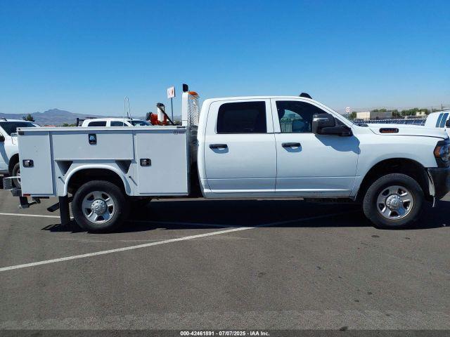 Ram 3500 Tradesman  4x4 8' Box Image 14