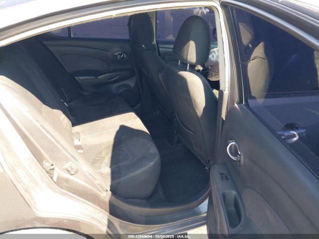 Nissan Versa 1.6 Sv Image 5