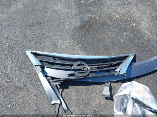 Nissan Versa 1.6 Sv Image 14