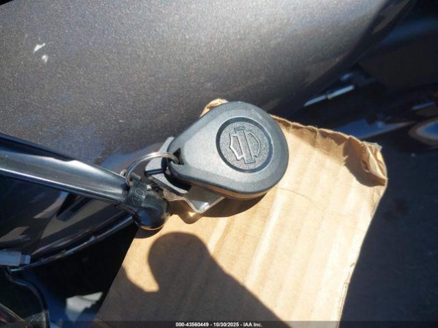 Harley-Davidson Flhtk Image 5