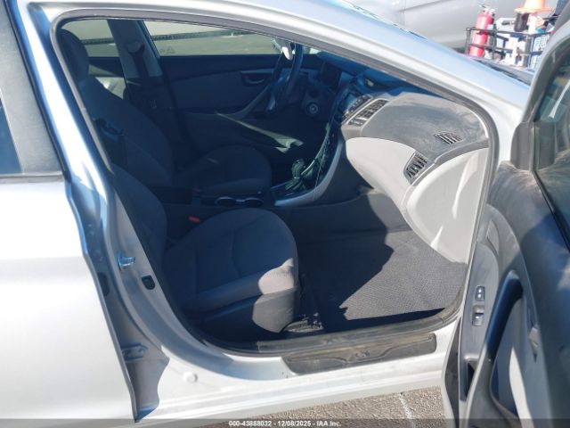 Hyundai ELANTRA Se Image 7