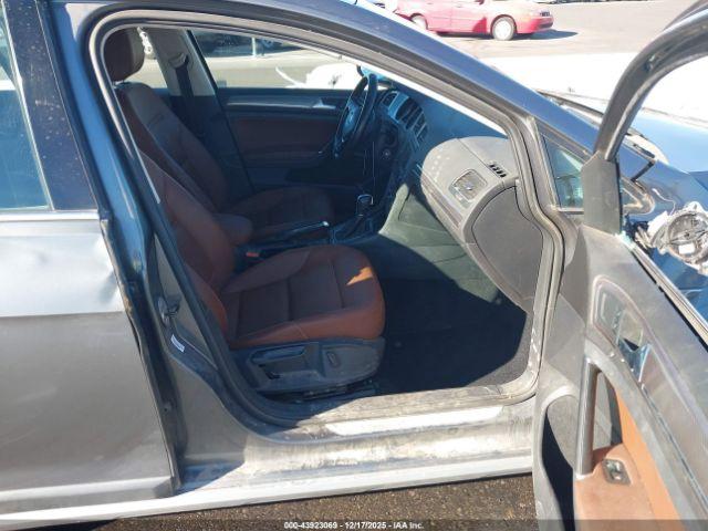 Volkswagen Golf Image 6