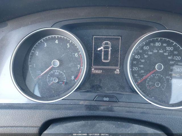 Volkswagen Golf Image 14