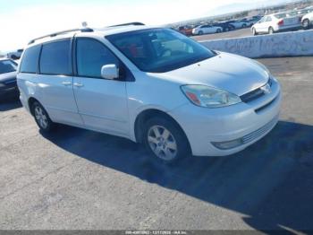 Salvage Toyota Sienna