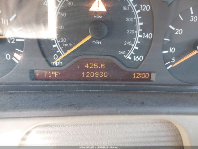 Mercedes-Benz E-Class Image 15