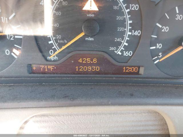 Mercedes-Benz E-Class Image 15