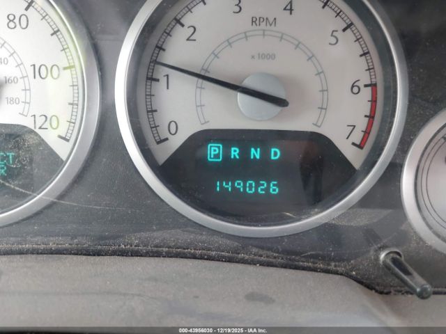 Chrysler Town & Country New Limited Image 8