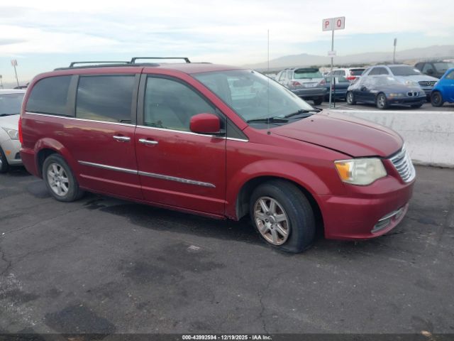 Chrysler Town & Country Touring Image 1
