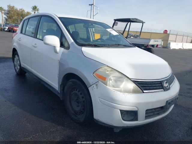 Nissan Versa 1.8s Image 6