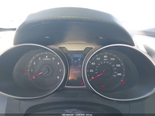 Hyundai VELOSTER Image 8