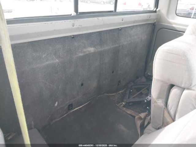 Nissan Frontier Xe Image 6