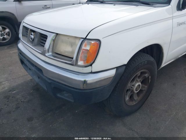 Nissan Frontier Xe Image 11