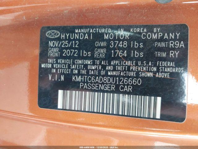 Hyundai VELOSTER Image 4