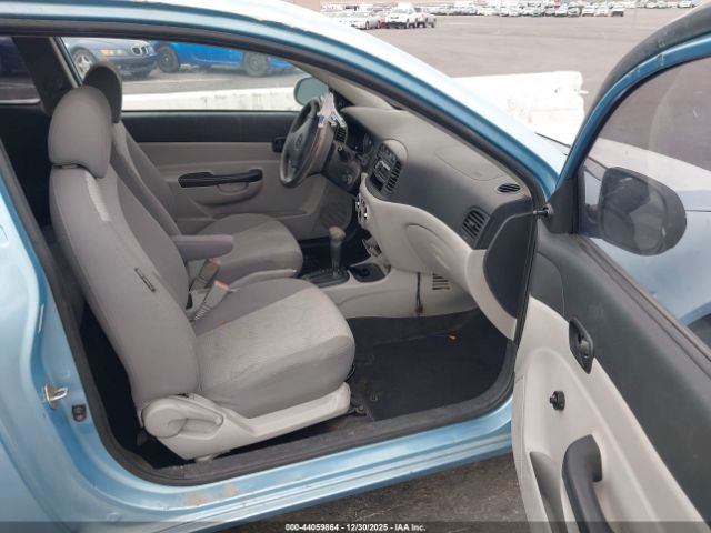 Hyundai ACCENT Gs Image 5