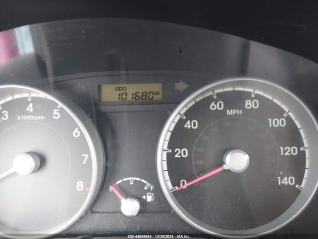 Hyundai ACCENT Gs Image 11