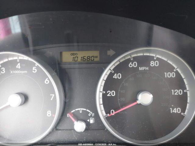 Hyundai ACCENT Gs Image 11