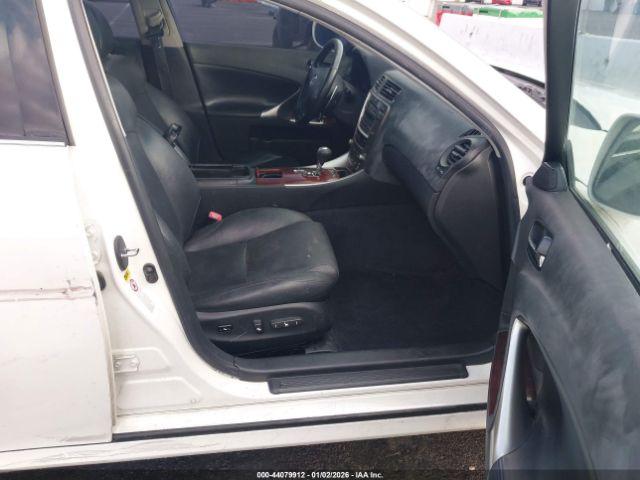 Lexus Is Image 4