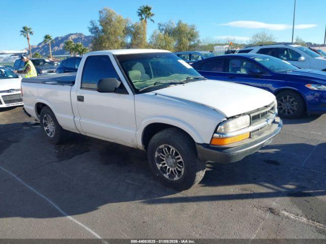  Salvage Chevrolet S-10