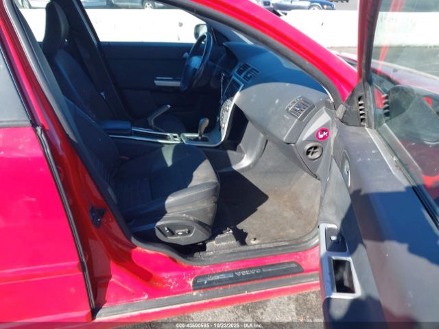 Volvo S40 2.4i Image 6