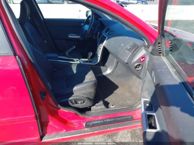 Volvo S40 2.4i Image 6