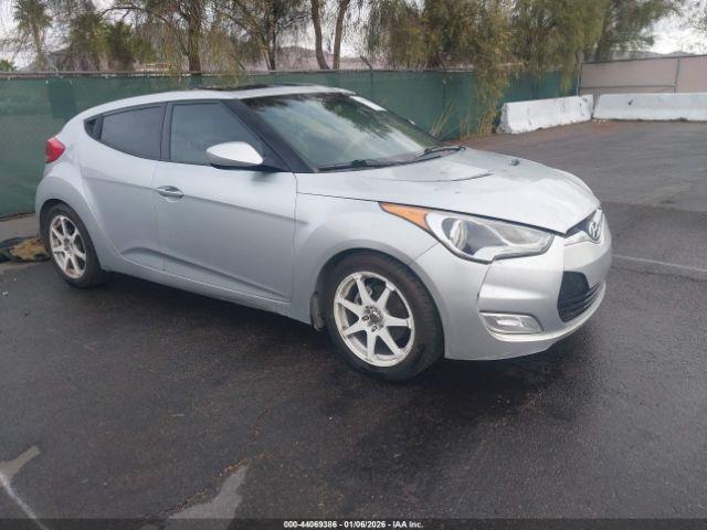  Salvage Hyundai VELOSTER