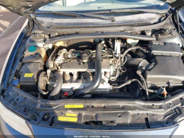 Volvo S60 2.5t Image 8