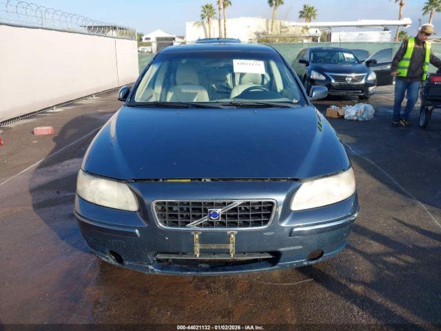 Volvo S60 2.5t Image 2