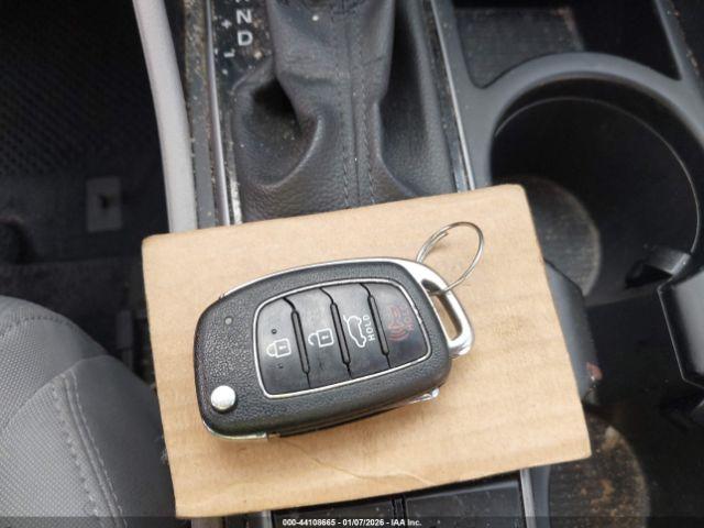 Hyundai TUCSON Se Image 6