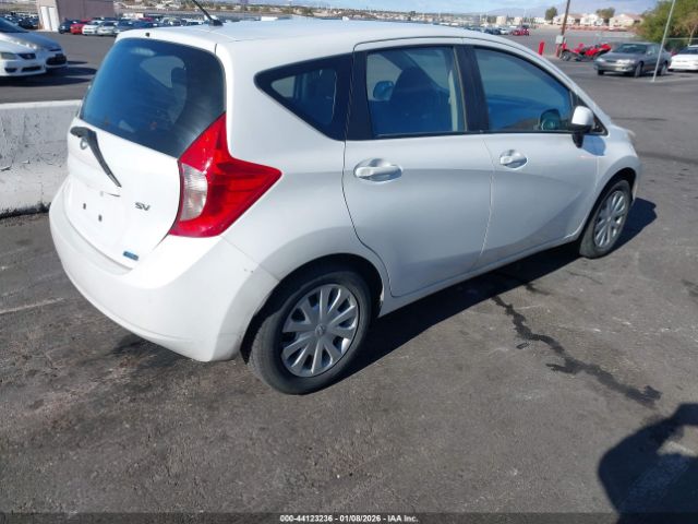 Nissan Versa Image 3