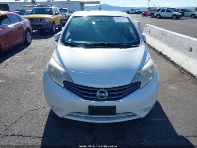 Nissan Versa Image 8