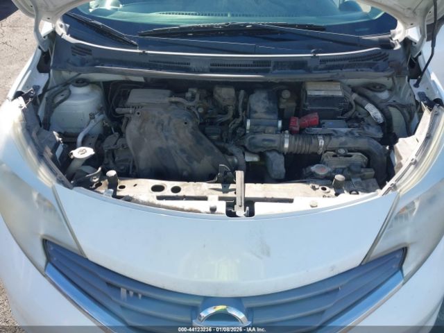 Nissan Versa Image 7