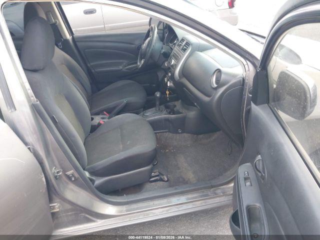 Nissan Versa 1.6 Sv Image 11