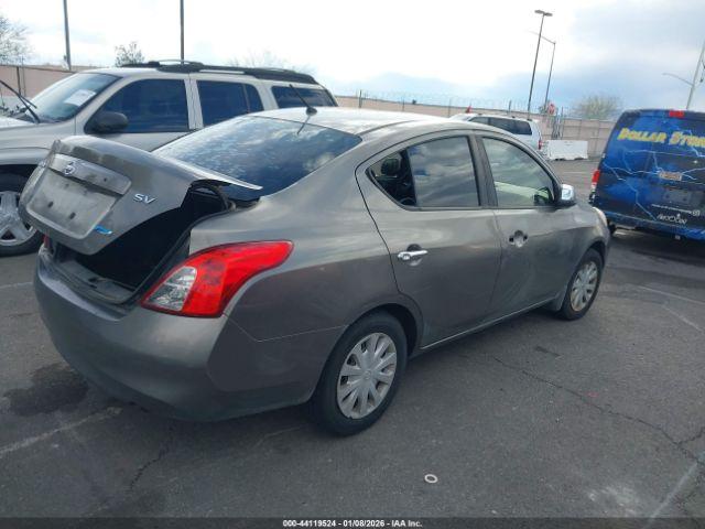 Nissan Versa 1.6 Sv Image 2