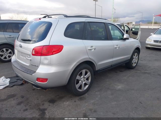 Hyundai SANTA FE Image 4