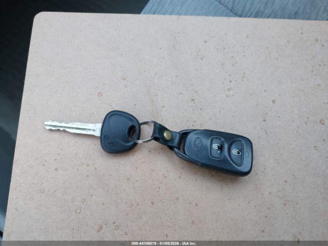 Hyundai SANTA FE Image 8