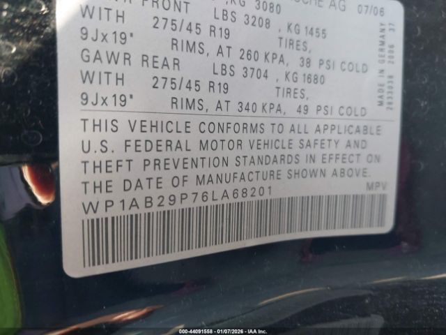 Porsche Cayenne Image 10