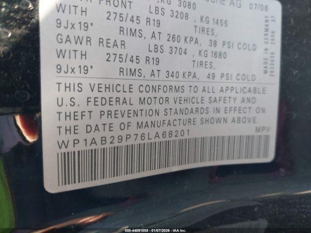 Porsche Cayenne Image 10