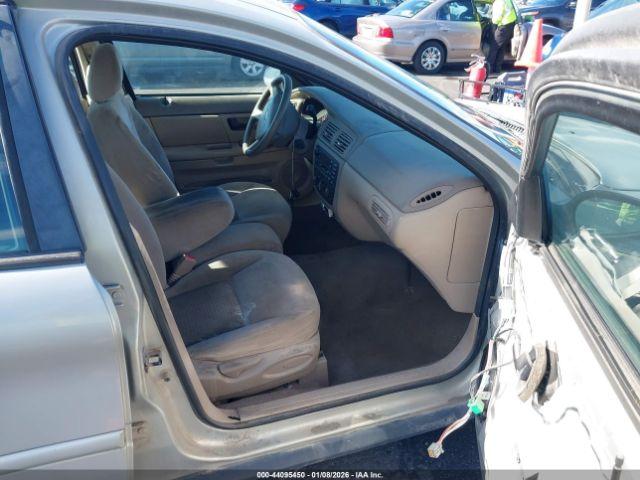 Ford Taurus Se Image 4