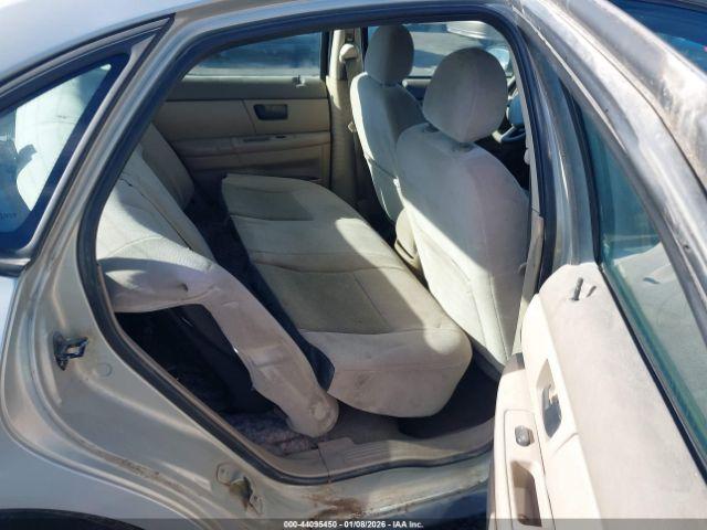 Ford Taurus Se Image 13