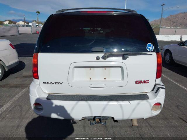 GMC Envoy Slt Image 9