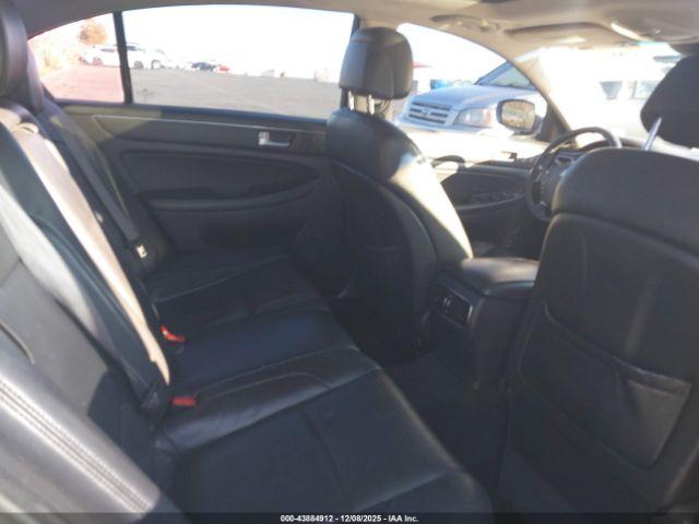 Hyundai Genesis 3.8 Image 3