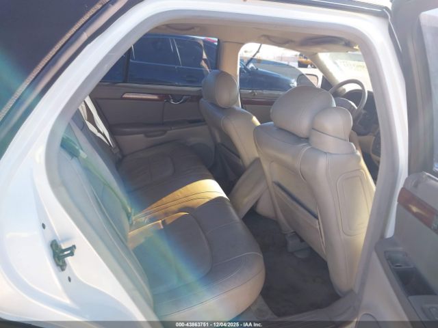 Cadillac DeVille Standard Image 7